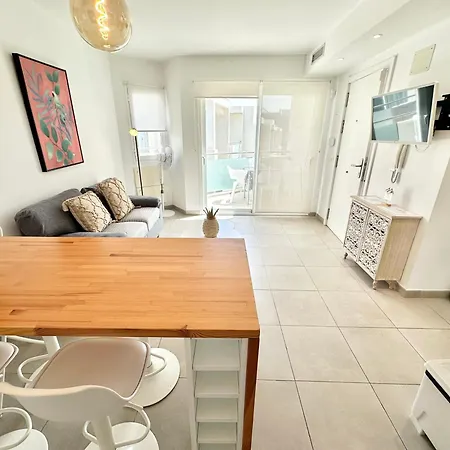 Chocolate Cookie- Ac, High Speed Internet, Desk With Natural Light, Sunny Terrace And Pool * קורלחו